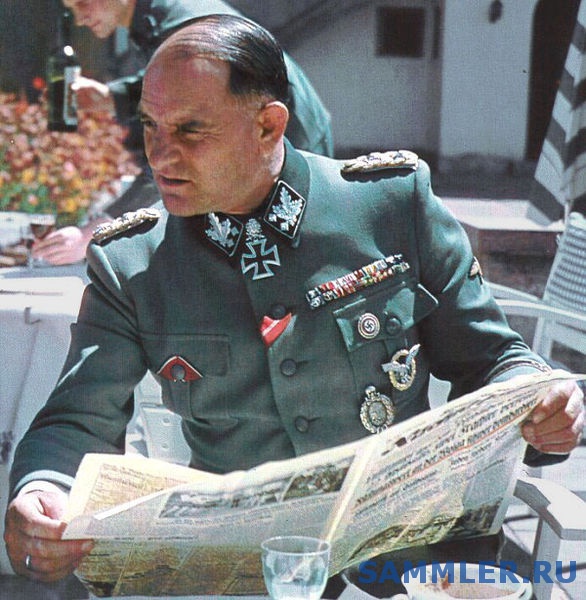 586px_Dietrich_in_color_01.jpg
